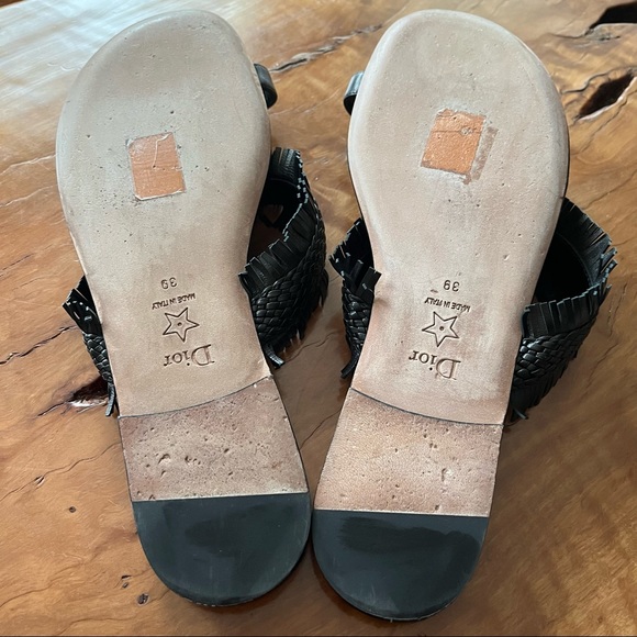 CHRISTIAN DIOR
Lambskin Braided Wave Sandal - Picture 15 of 16